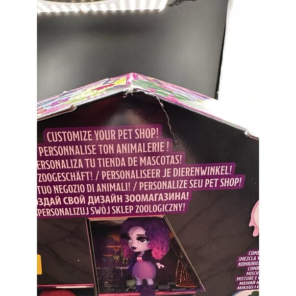 Zombaes Forever Wild Vibes Abandoned Customizable Pet Shop Doll Playset NEW - Picture 3 of 10